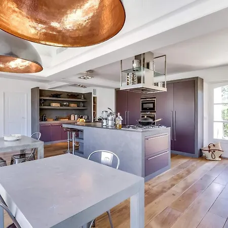 Wonderful Close To The Beach - Saint-tropez Villa